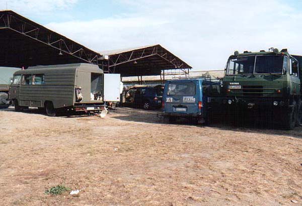 25 ROBUR Bus AFr 6-B und TATRA 813