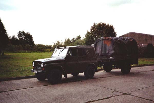 16 UAZ mit BW Anhänger 1,5t