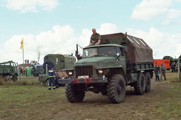 41 URAL 375
